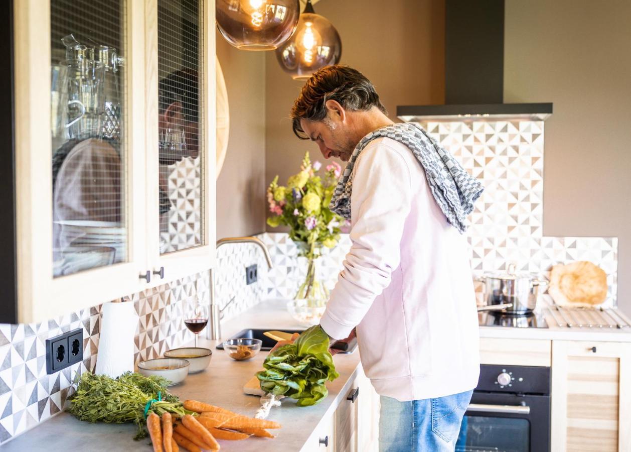 Bij De Genieterij Luxe Tiny Houses Koudum المظهر الخارجي الصورة